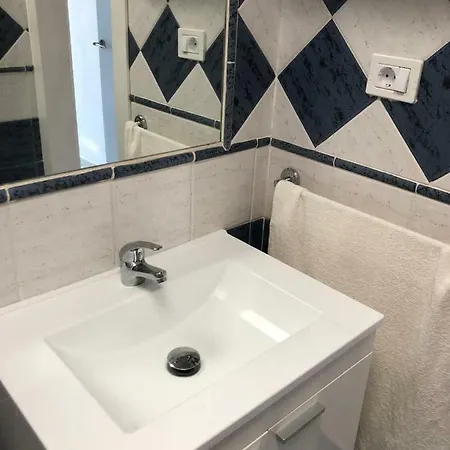 Avenida Touroperador Neckermann,3 *